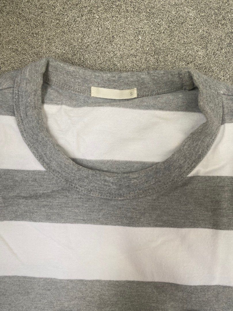 GU Stripe Shirt (Category: Tshirts & Polo Shirts ) located in Quezon City. Submitted by denjayc (Listing ID 1387987108, Image 2). Description: Thrifted (Used once) Bust: 19 Length: 25 Sleeve Length: 7.5.