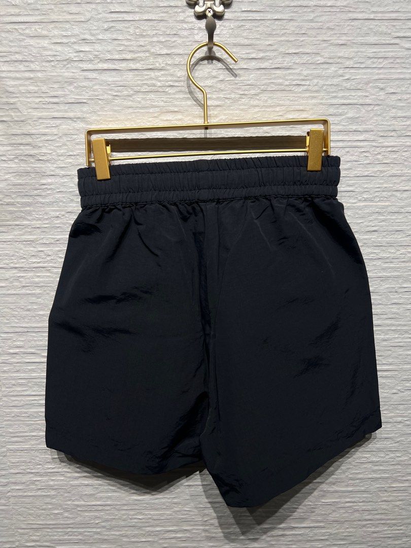 ▪️Gucci Black Shorts (Category: Luxury Apparel) located in Makati City. Submitted by aveltot_rig (Listing ID 1388035659, Image 3). Description: Item: Gucci Black Shorts Dimes: waist: 26 x length: 17 📏 Condition: like new! ✨.