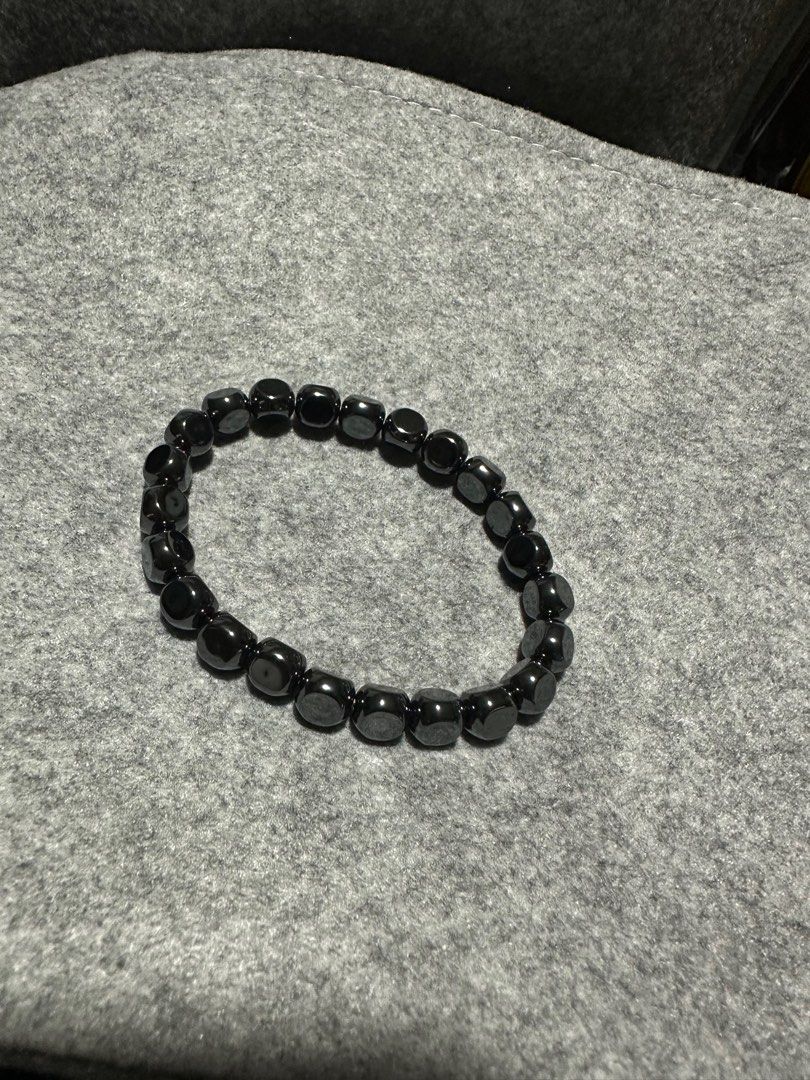 Hematite bracelet (Category: Other Accessories) located in Cainta. Submitted by annebc (Listing ID 1388096357, Image 2). Description: Hematite 8mm, 16cm.
