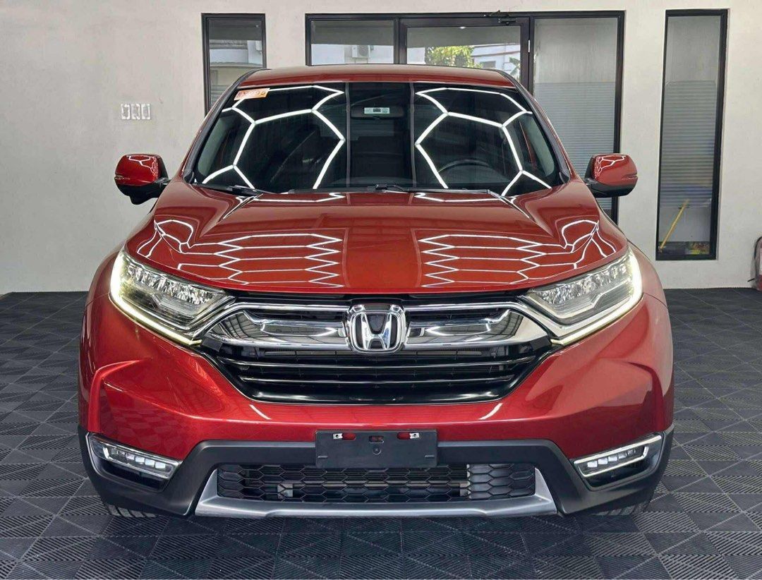 Honda CR-V 1.6 S Auto (Category: Used Cars) located in Manila. Submitted by quality_cars (Listing ID 1387972234, Image 1). Description: 2018 Honda CRV 1.6 S Diesel Push Start For Sale | Trade in | Financing Cash Price ₱ 887,000 HIGH and FAST APPROVAL!! FINANCING Downpayment: ₱158,000 ALL IN ‼️ INCLUSION: - Chattel Mortgage Fee ✅ - Processing fees ✅ - Transfer of ownership fees ✅ 1yr: ₱76,906 monthly 2yrs: ₱43,333 monthly 3yrs: ₱32,222 monthly 4yr