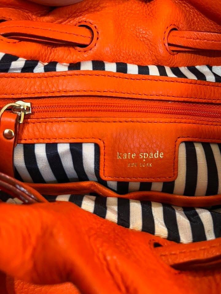 Kate Spade leather hobo shoulder tote orange (Category: Luxury Bags & Wallets) located in Rizal. Submitted by arlynazanion16 (Listing ID 1387934015, Image 2). Description: .