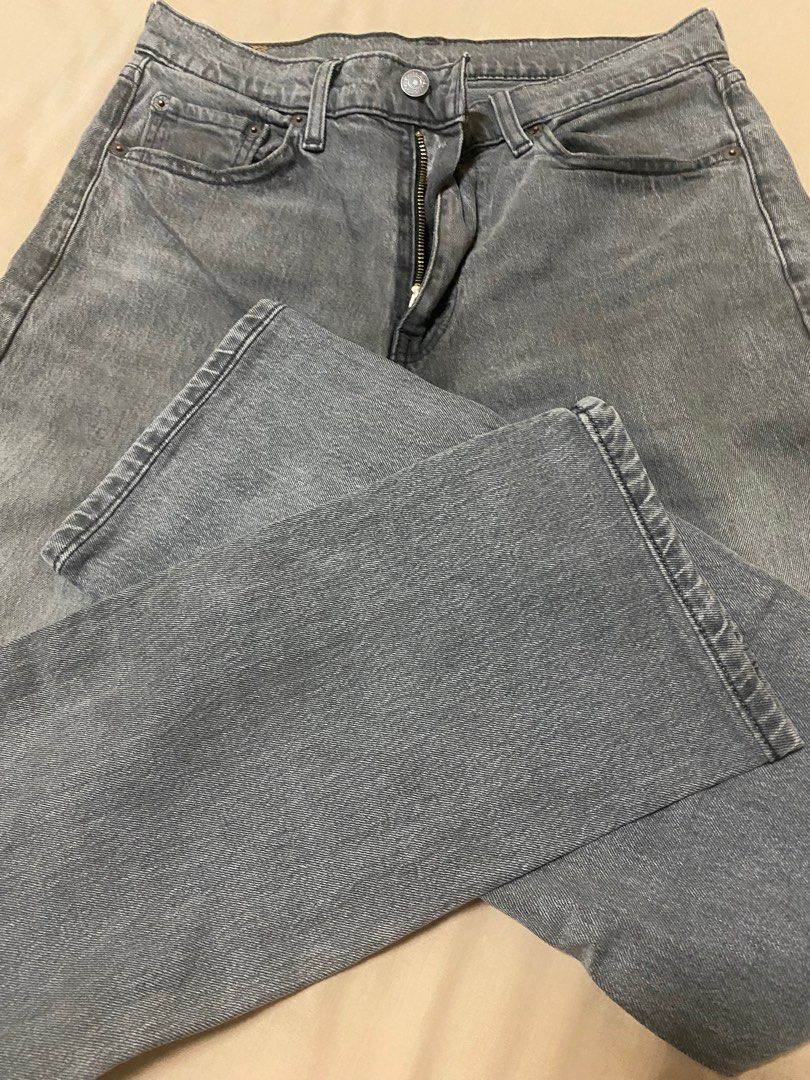 Levi’s 505 (Kategori: Bawahan) berada di Jakarta Selatan. Dikirim oleh patrikur (ID iklan 1388083713, Gambar 1). Deskripsi: Jual celana levis 505 warna abu ori counter ya size 30 pembelian des 2024.cm di pakai berapa kali aja. Kondisi masih sangat bagus beli harga 1.4 .