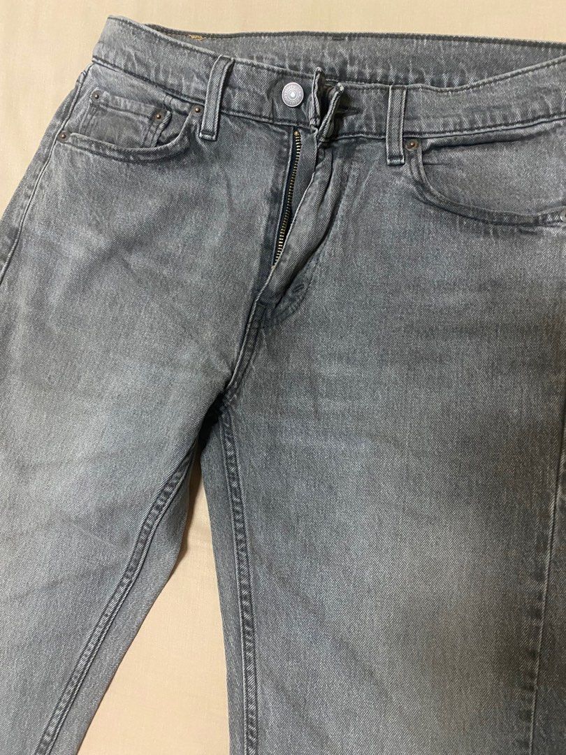 Levi’s 505 (Kategori: Bawahan) berada di Jakarta Selatan. Dikirim oleh patrikur (ID iklan 1388083713, Gambar 3). Deskripsi: Jual celana levis 505 warna abu ori counter ya size 30 pembelian des 2024.cm di pakai berapa kali aja. Kondisi masih sangat bagus beli harga 1.4 .