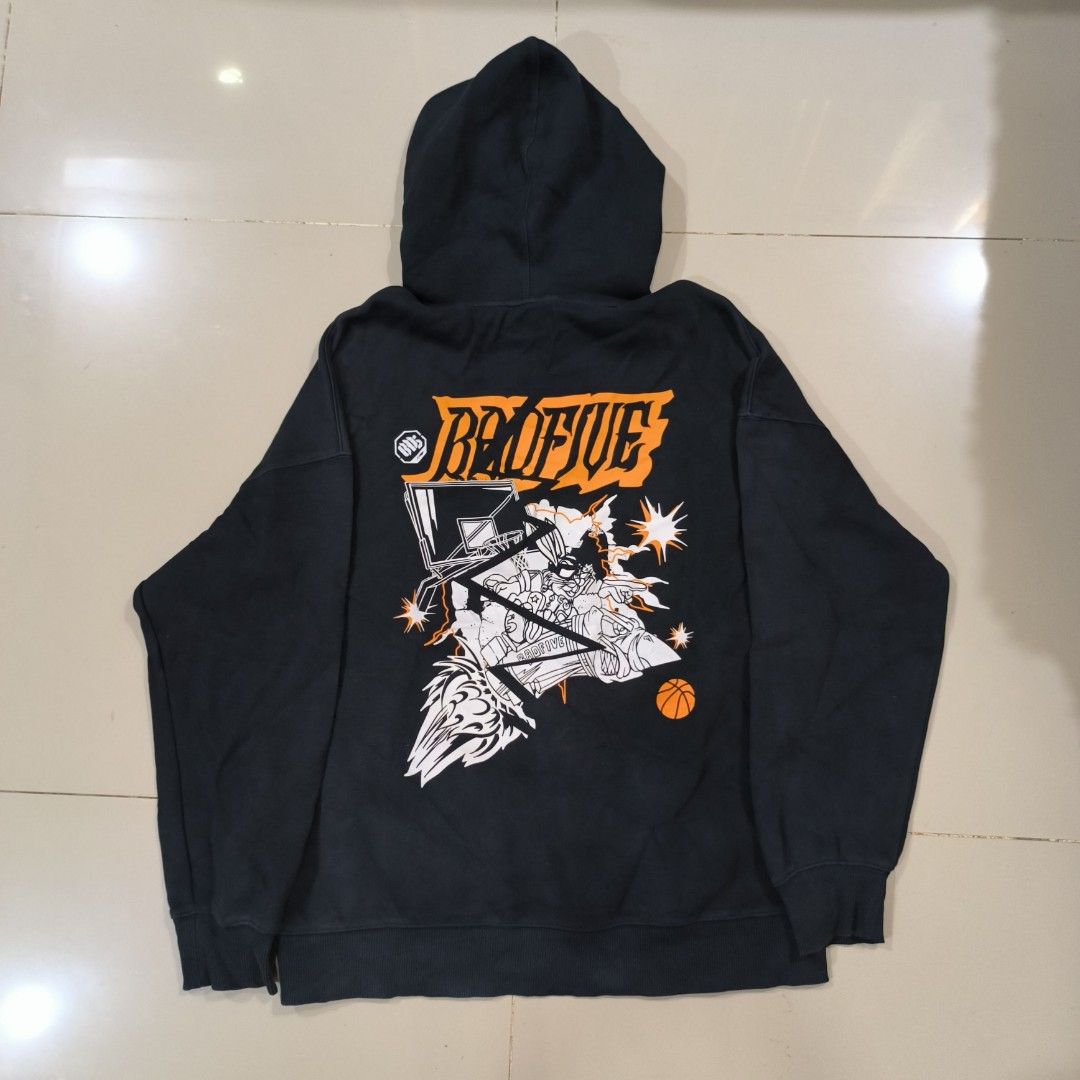 Lining BadFive Hoodie Black (Category: Hoodies) located in Mabalacat. Submitted by eloire (Listing ID 1385417080, Image 2). Description: Lining BadFive Size: XL Dimes: 25W 27L Material: Cotton Condition: 9/10 Color rate: 10/10 with issue in the last two pics Price: PHP480 +sf.
