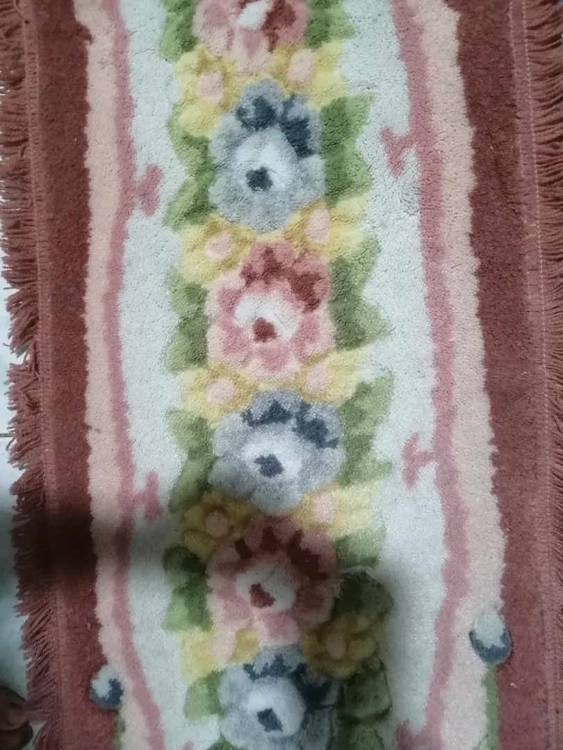 LONG RECTANGULAR FLOOR MAT/RUNNER RUG OR LONG BAT MAT JAPAN (Category: Carpets, Mats & Flooring) located in Liloan. Submitted by aidolcapz88 (Listing ID 1388001176, Image 1). Description: Size 70" long by 17.5"width Pwd kaayo pang bathroom, kitchen, room or door mat.. Hindi siya slidy..