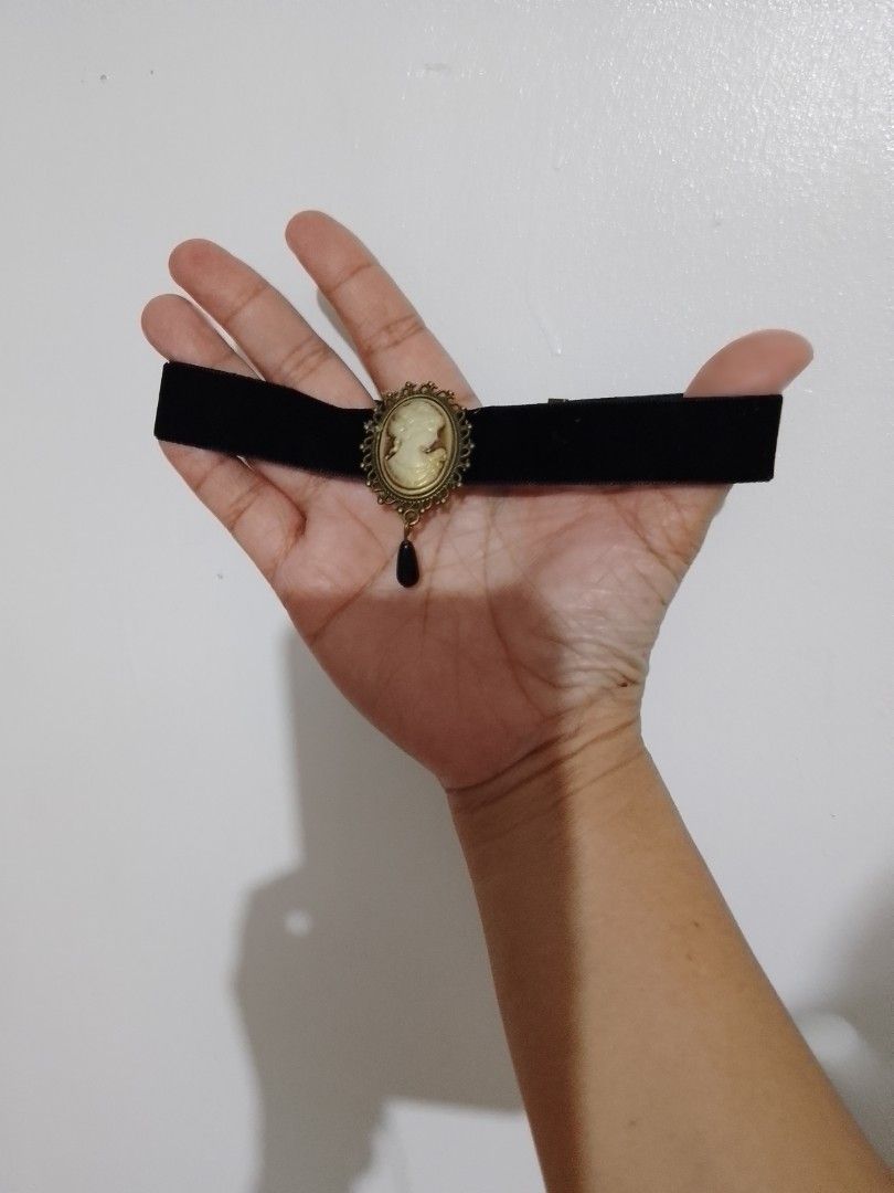 Maria Clara Necklace (Category: Necklaces) located in Marikina City. Submitted by alexfortu88925 (Listing ID 1387955171, Image 3). Description: Maria Clara Necklace 📌choker.for buwan ng wika accessory.