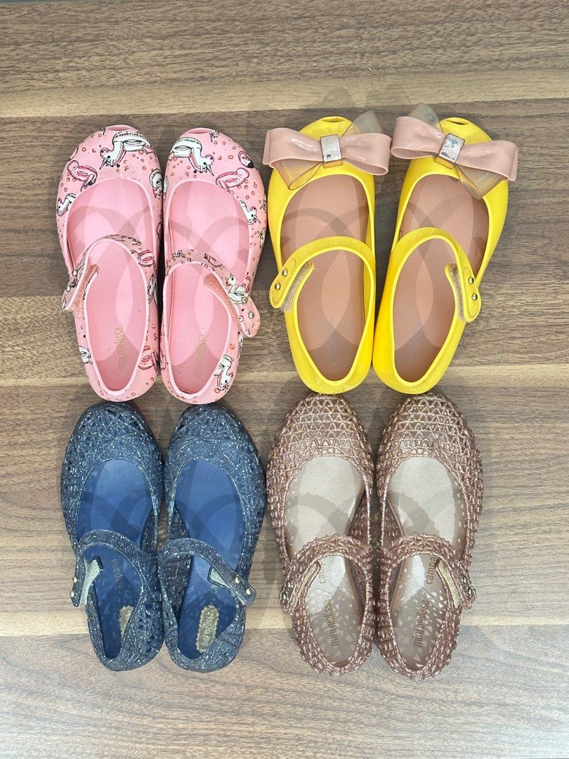 Mini Melissa Shoes s11 s12 (Category: Babies & Kids Fashion) located in Manila. Submitted by dashcash (Listing ID 1387946417, Image 1). Description: Mini Melissa Pink Mini Melissa Flamingo Unicorn S11 - ₱650 Yellow Mini Melissa with bow S11 - ₱600 Mini Melissa Campana Zigzag Blue S11- ₱600 Mini Melissa Campana Papel Rosegold S12- ₱600.