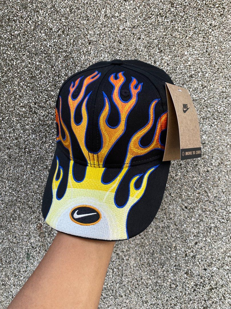 nike OG flames dadhat (Category: Caps & Hats) located in Manila. Submitted by ownywest833 (Listing ID 1388113517, Image 3). Description: brandnew 899 pesos each only.