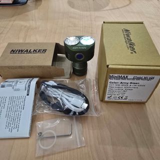 （分類：）位於 。 由 NTEric 提交（商品編號 1388103884，圖片 1）。簡介： 。