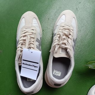 (Category: ) located in . Submitted by tangingpinoy (Listing ID 1387940227, Image 1). Description: .