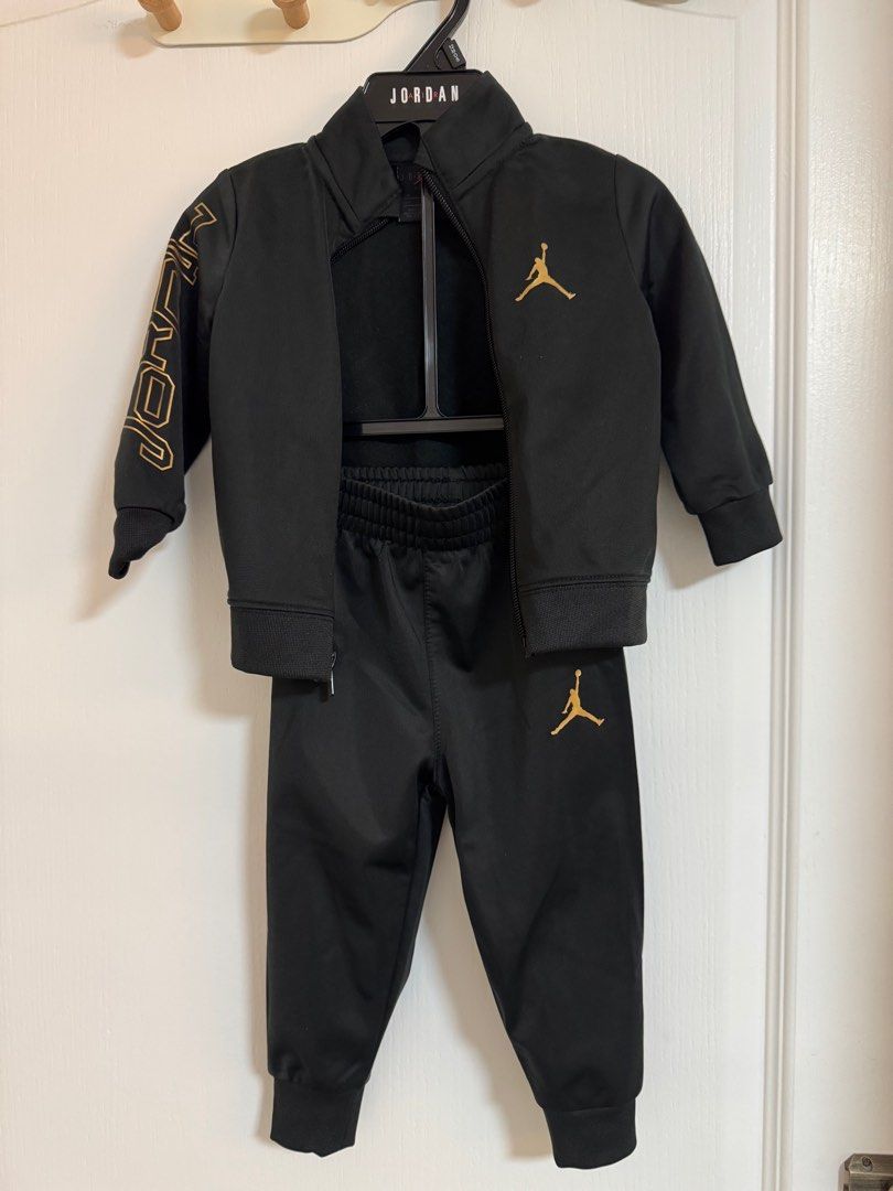 Original Jordan set (Category: Babies & Kids Fashion) located in San Fernando. Submitted by ck_21 (Listing ID 1388121154, Image 2). Description: Used once for pictorial only Bought it for Php2,195 at nike store Size indicated.