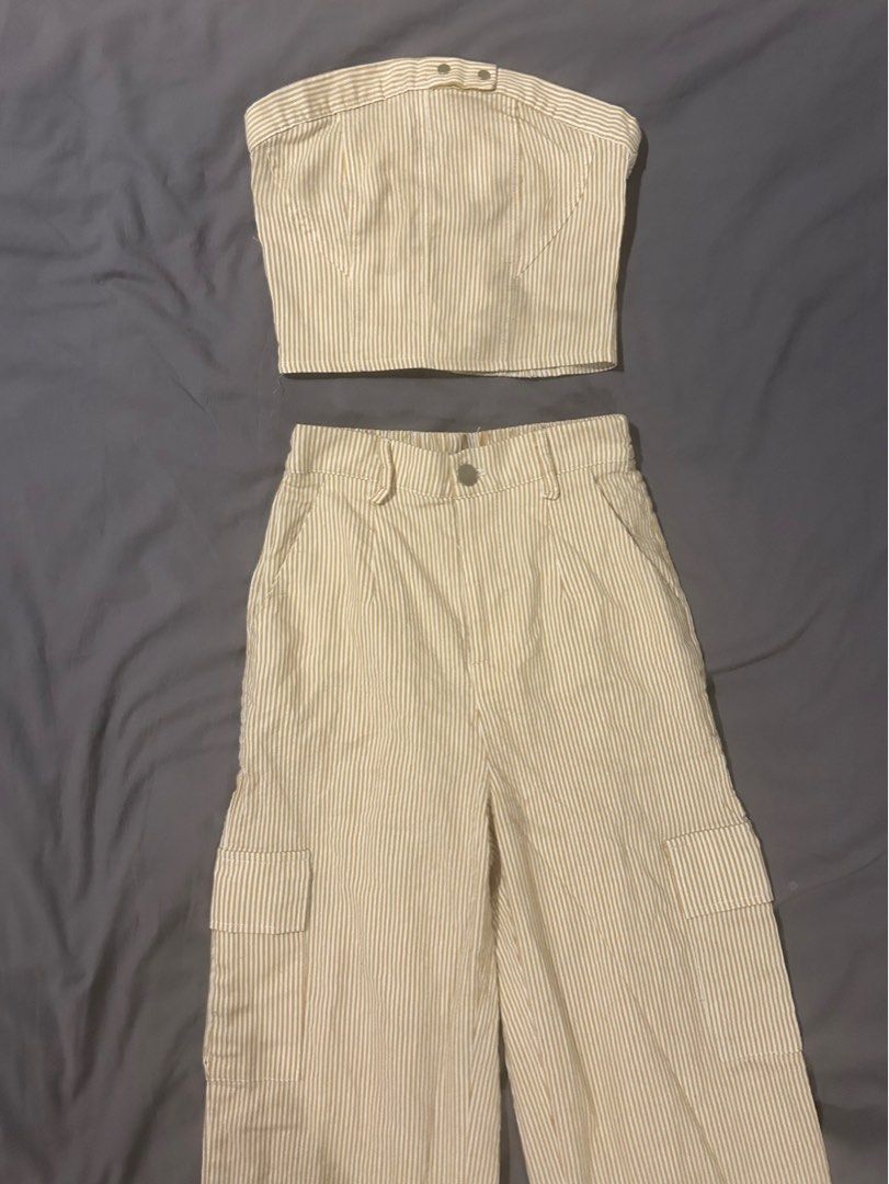 pinstripe beige tube cargo pants coordinates set (Category: Sets or Coordinates) located in Paranaque City. Submitted by bruised_soup (Listing ID 1388088150, Image 1). Description: rfs: decluttering mop: gcash/maribank delivery: j&t, ggx, lbc, lalamove/grab (within metro manila only) -> sf shouldered by buyer -> first to buy gets the item -> payment first before shipment -> no cancellations/returns - - tags: korean style, fitted, trendy, basics, 