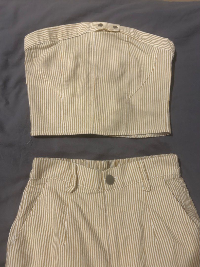 pinstripe beige tube cargo pants coordinates set (Category: Sets or Coordinates) located in Paranaque City. Submitted by bruised_soup (Listing ID 1388088150, Image 3). Description: rfs: decluttering mop: gcash/maribank delivery: j&t, ggx, lbc, lalamove/grab (within metro manila only) -> sf shouldered by buyer -> first to buy gets the item -> payment first before shipment -> no cancellations/returns - - tags: korean style, fitted, trendy, basics, 