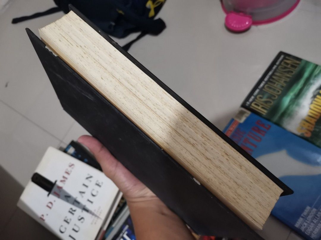 Pre-loved Book: The Symbol by Dan Brown (Category: Storybooks) located in Taguig. Submitted by ralphy07 (Listing ID 1387977712, Image 3). Description: Used but not abused. Hard Bound Cover Browning of pages due to age. No torned pages..
