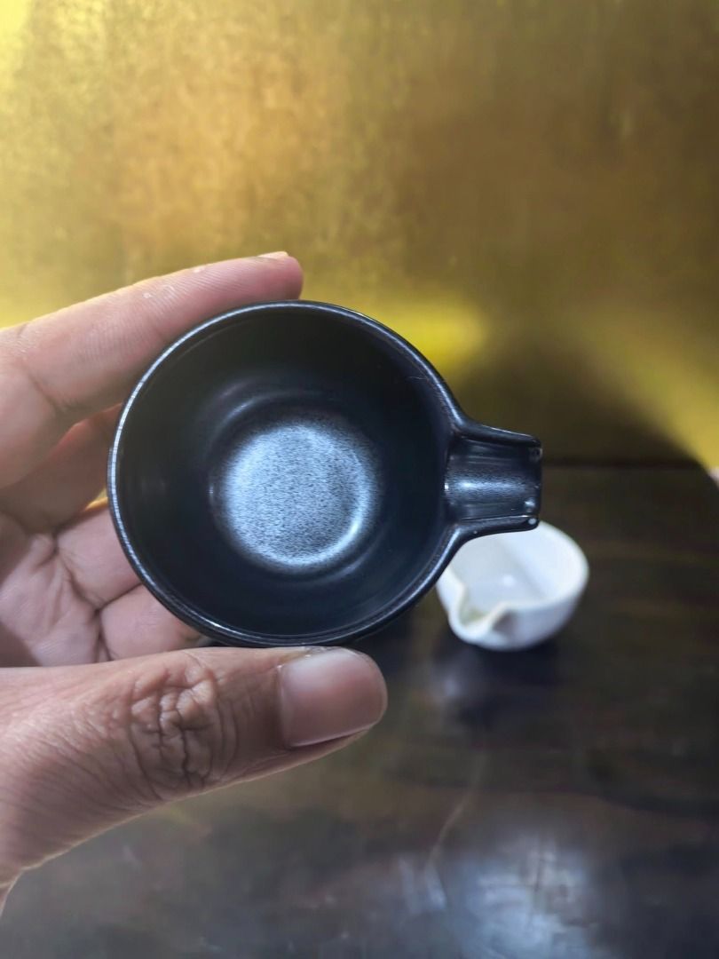 Ramekin with Pour Nozzle Set of 4 (Category: Other Kitchenware & Tableware) located in Cebu City. Submitted by dudes_villanueva (Listing ID 1387984780, Image 2). Description: Ramekin with Pour Nozzle Set of 4 Great for dipping Sauce and pouring Sauce to Salads In excellent condition.