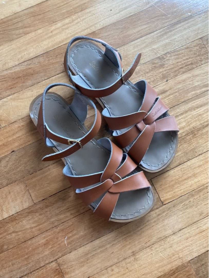 Saltwater Sandals Size 8/US 10 (Category: Flats & Sandals) located in Cagayan de Oro. Submitted by beryljane (Listing ID 1387942720, Image 2). Description: Bestseller pair! Seldom used these so perfect for rehoming. 😊 .