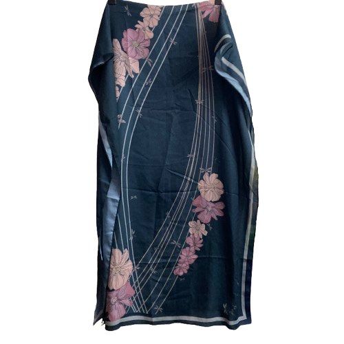 Sofearose Pattern Flower Shawl (Category: Hijabs) located in Kuala Lumpur. Submitted by huneeybear (Listing ID 1388098006, Image 3). Description: Colour: mix colour Width: 26 inch Length: 76.5 inch.