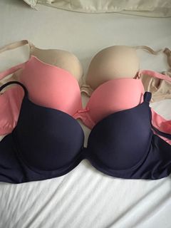 (Category: ) located in . Submitted by llliiinnddaaa (Listing ID 1388030411, Image 1). Description: .
