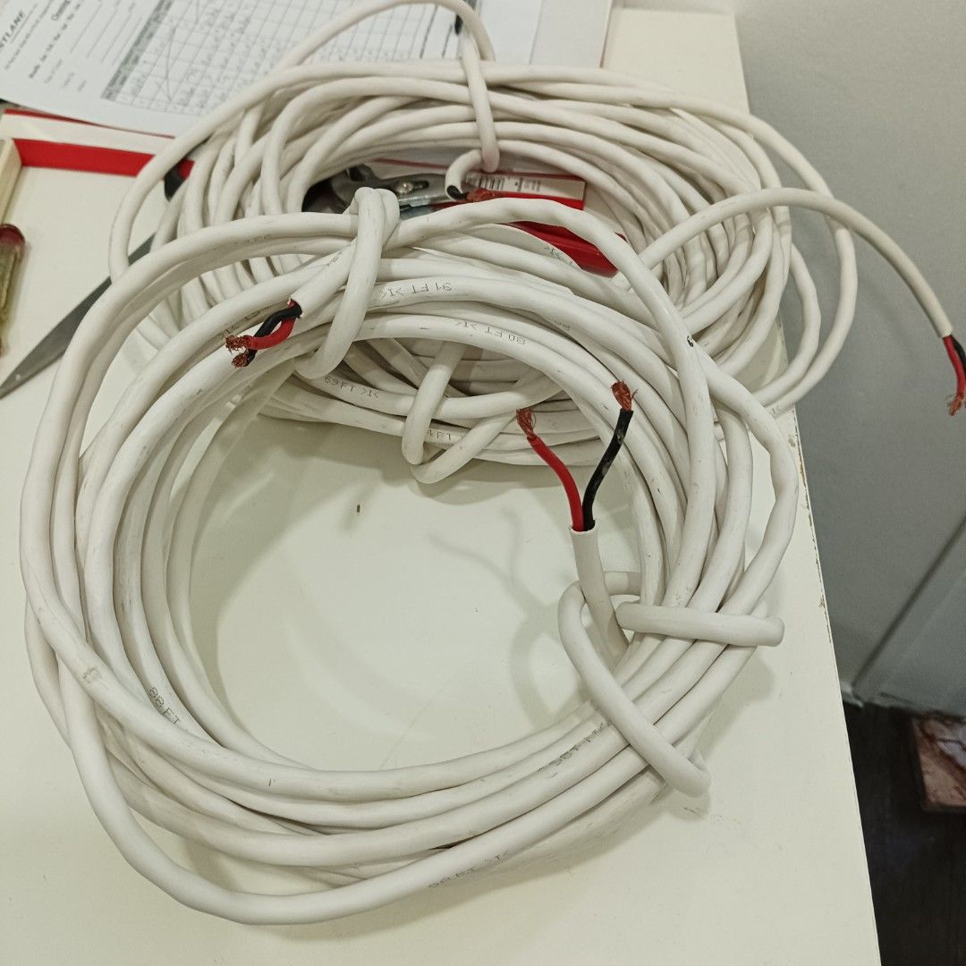 Speaker Cable (Category: Soundbars, Speakers & Amplifiers) located in Singapore. Submitted by helicoptergun (Listing ID 1388018331, Image 1). Description: - White speaker cable - Contains red and black wires 1 roll 48 feet length @$50. 1 roll 27 feet length @$30..