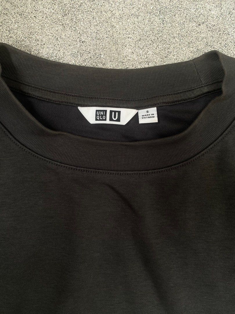 Uniqlo Airism Dark Gray (Category: Tshirts & Polo Shirts ) located in Quezon City. Submitted by denjayc (Listing ID 1387988566, Image 2). Description: Excellent Condition Bust: 20 Length: 25 Sleeve Length: 9.5.