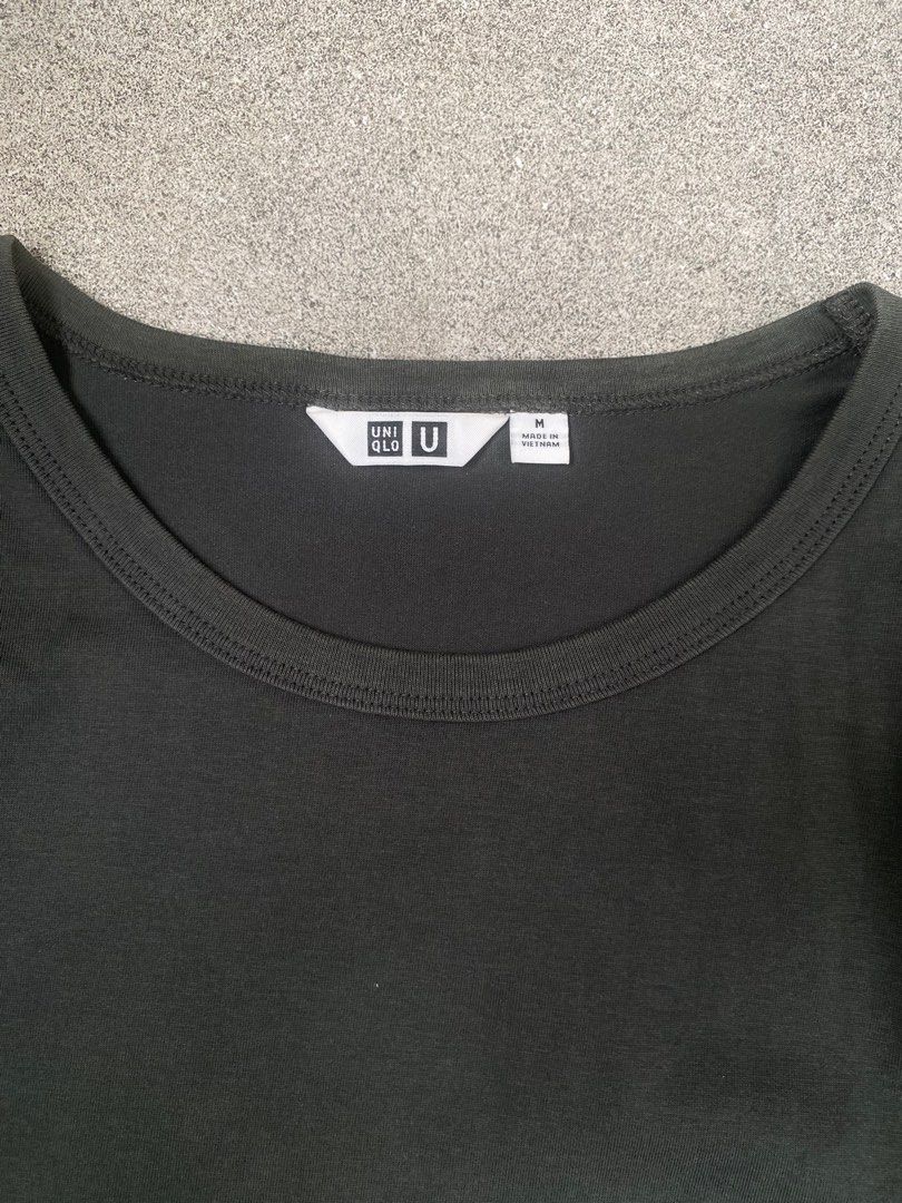 Uniqlo Airism Shirt (Category: Tshirts & Polo Shirts ) located in Quezon City. Submitted by denjayc (Listing ID 1387989773, Image 2). Description: Excellent Condition Bust: 20 Length: 26.5 Sleeve Length: 10.