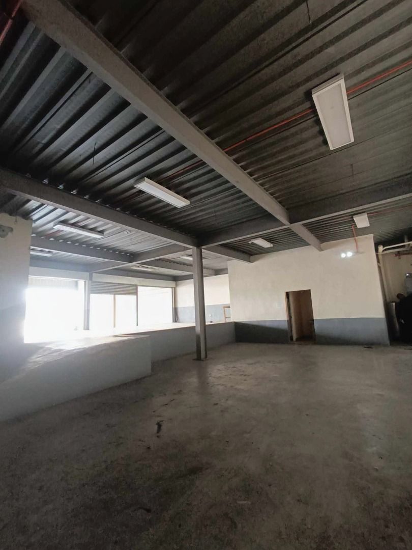WAREHOUSE FOR LEASE IN TAGUIG (Category: Commercial) located in Quezon City. Submitted by zobelle88properties (Listing ID 1387947367, Image 3). Description: WAREHOUSE FOR LEASE IN TAGUIG Floor Area: 1,000 sqm Lease Rate: P400k per month (P200 per sqm) No Cusa Open to manufacturing Single phase .