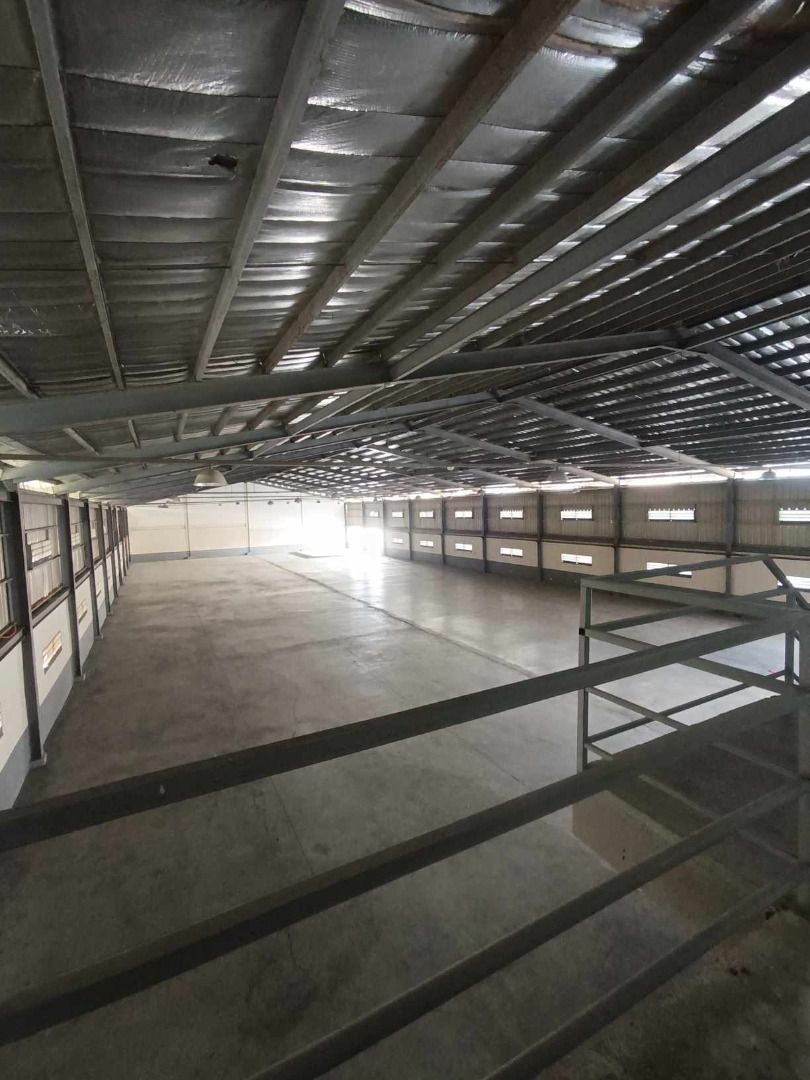 WAREHOUSE FOR LEASE IN TAGUIG (Category: Commercial) located in Quezon City. Submitted by zobelle88properties (Listing ID 1387947367, Image 2). Description: WAREHOUSE FOR LEASE IN TAGUIG Floor Area: 1,000 sqm Lease Rate: P400k per month (P200 per sqm) No Cusa Open to manufacturing Single phase .