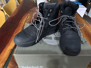 (Category: ) located in . Submitted by preloved_coll (Listing ID 1387978304, Image 1). Description: .