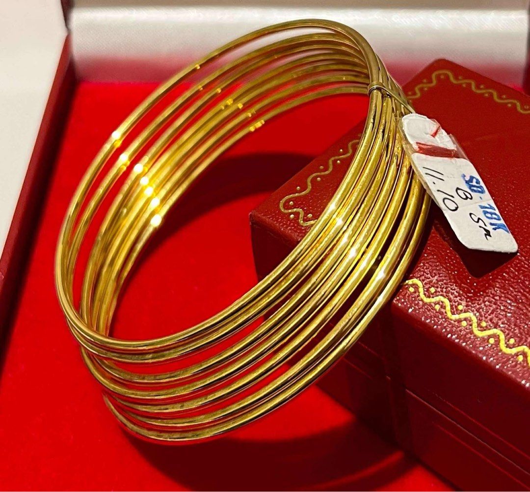 18k Saudi gold 7days bangle (Category: Bracelets) located in Manila. Submitted by bhelgoldseller2ndaccount (Listing ID 1388260251, Image 1). Description: New!!✨New!!✨New!! Authentic 18k Saudi Golds bangles 💫💫💫 💯pawnable/naisasanla 💯with high appraisal rate 💯good investment 💯Direct supplier price 😘 👉OPEN for resellers 👌👌 🌺please take time to evaluate their actual sizes and grams 👉👉Best panggift for all occasions ✅ Sold per grams not 