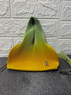 （分類：）位於 。 由 ooooonx 提交（商品編號 1388157001，圖片 1）。簡介： 。