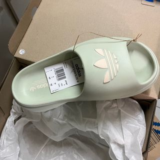 Adidas 拖鞋64245836009602110