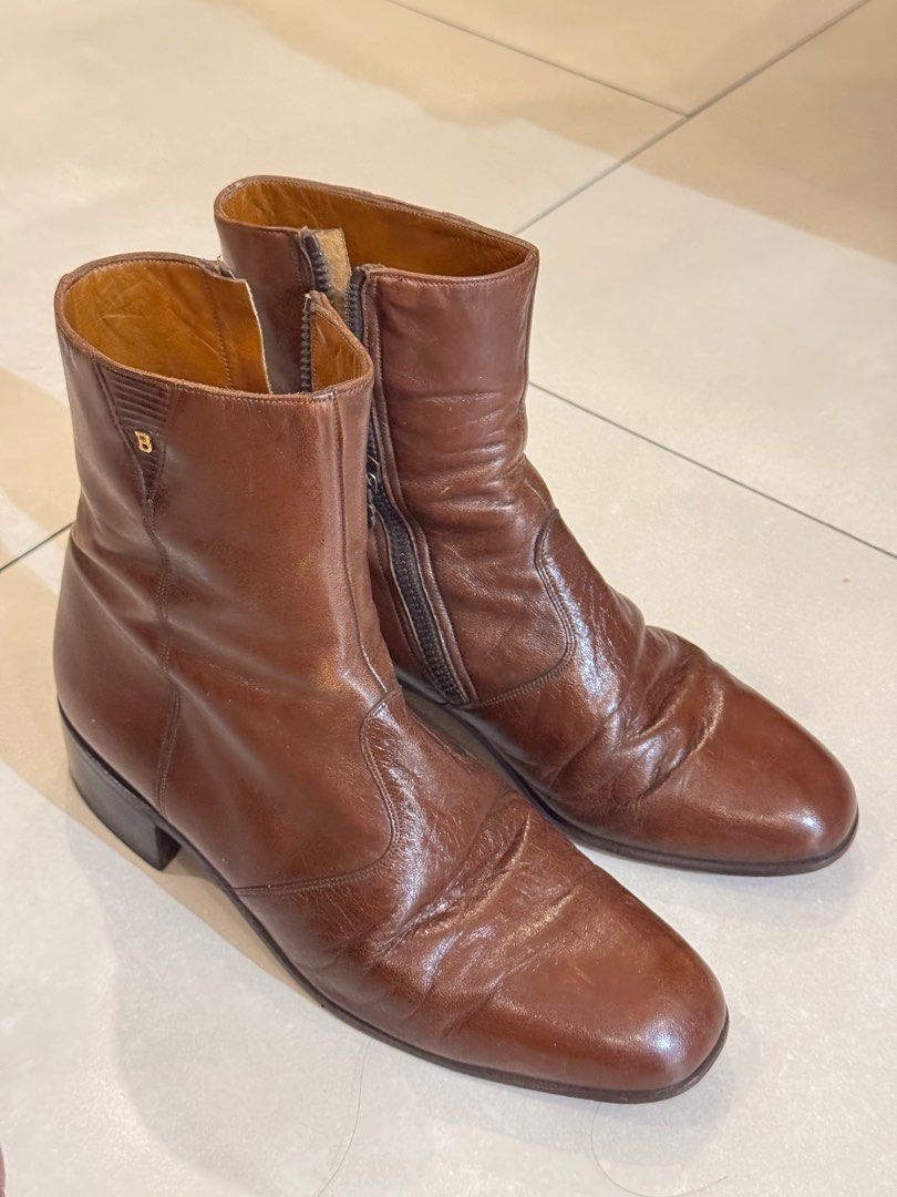 Bally Boots (Category: Boots) located in Makati City. Submitted by arjayv (Listing ID 1388235064, Image 1). Description: Genuine Leather Bally Boots. Unisex. 7.5 us. No issue.