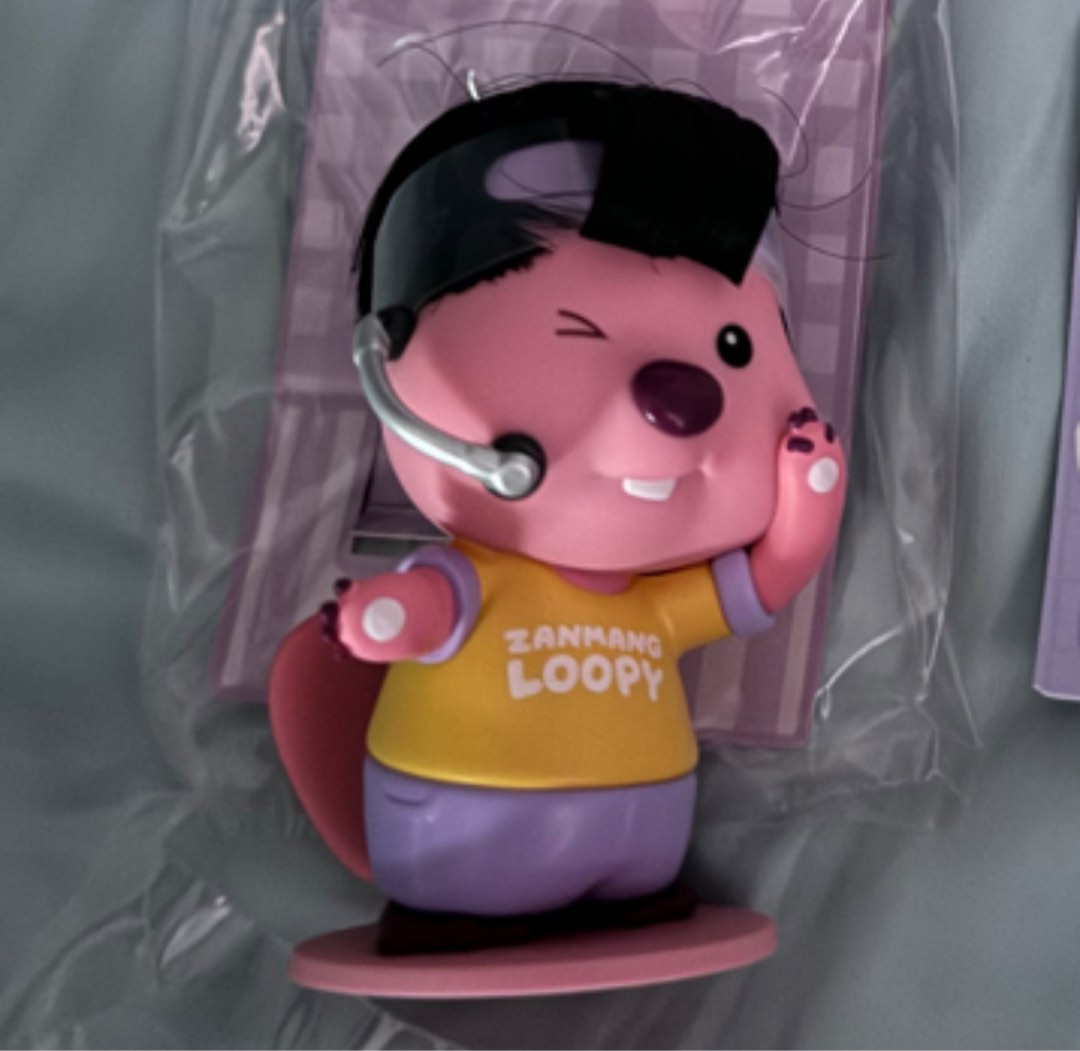 [Both New] Zanmang Loopy & ShinChan Monkey Collectible Figures, Hobbies ...