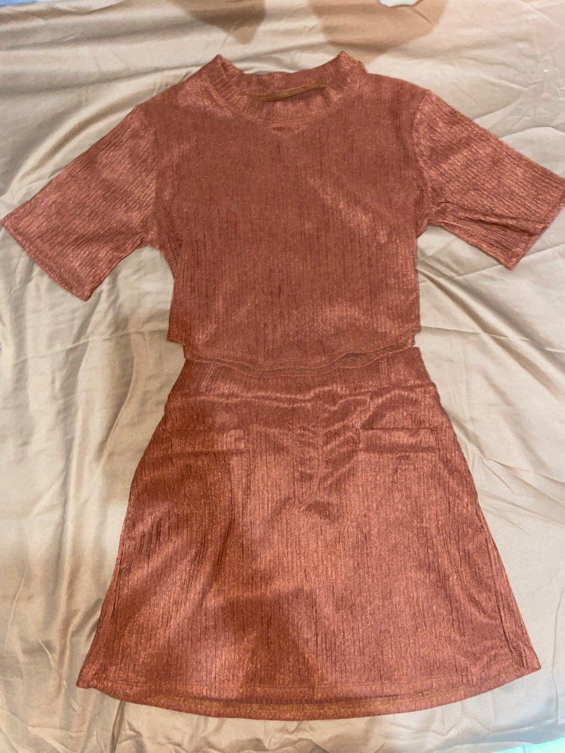 brown coordinates (Category: Sets or Coordinates) located in Manila. Submitted by kd.preloved (Listing ID 1388179622, Image 2). Description: medium-large.