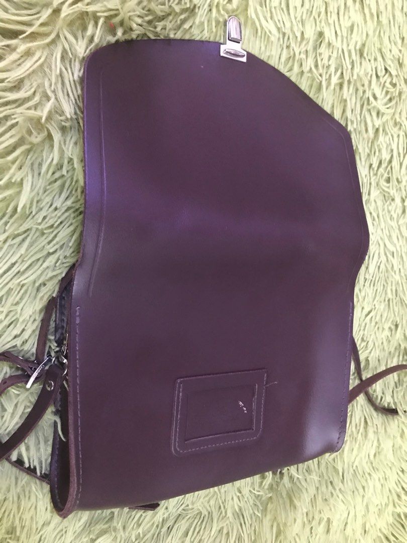 cambridge satchel (Category: Luxury Bags & Wallets) located in Mexico. Submitted by needtoletgo87 (Listing ID 1388231180, Image 3). Description: .