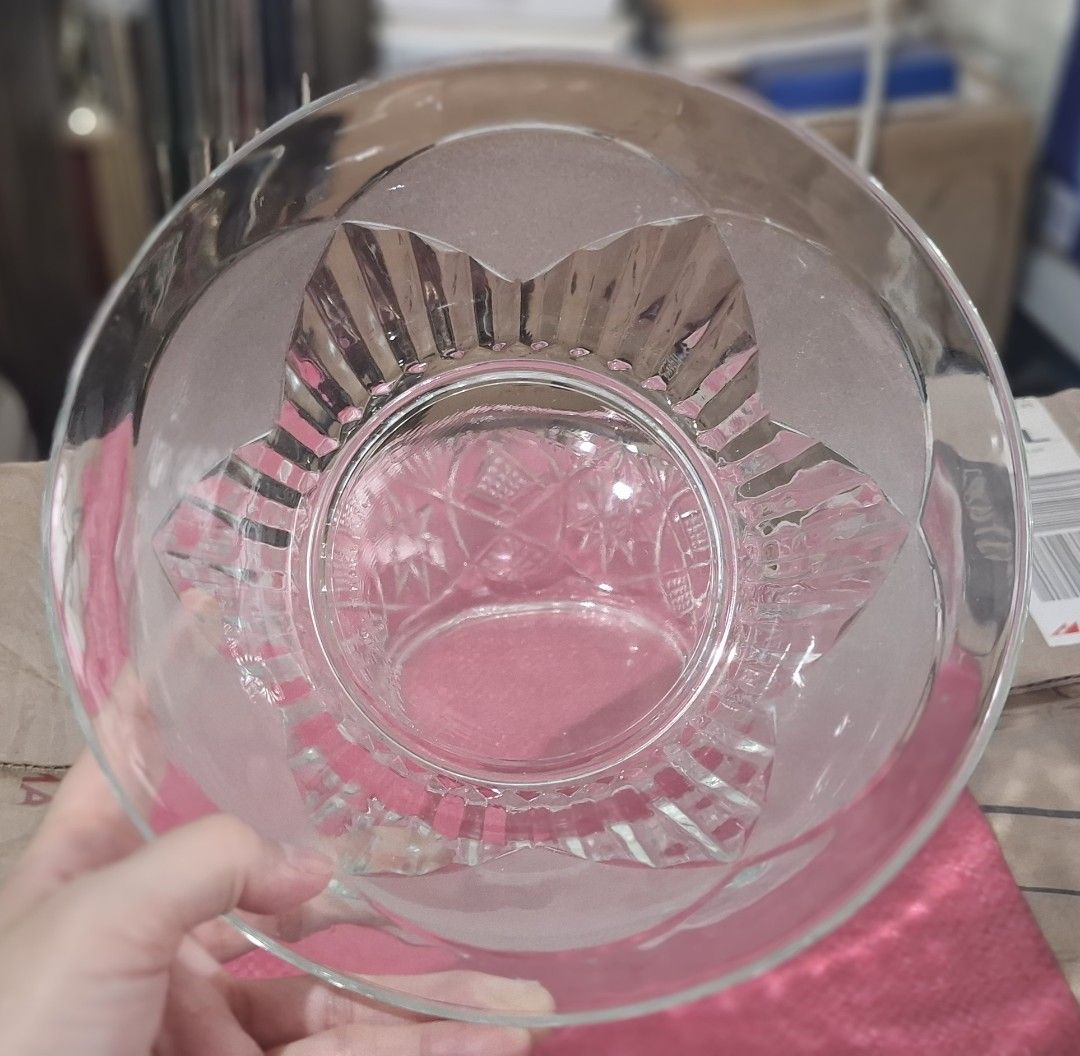 Crystal Bowl Bundle (Category: Other Kitchenware & Tableware) located in Bulacan. Submitted by gjeen (Listing ID 1388151354, Image 3). Description: set of 5.