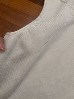 (Category: ) located in . Submitted by yang.closet (Listing ID 1388168560, Image 1). Description: .