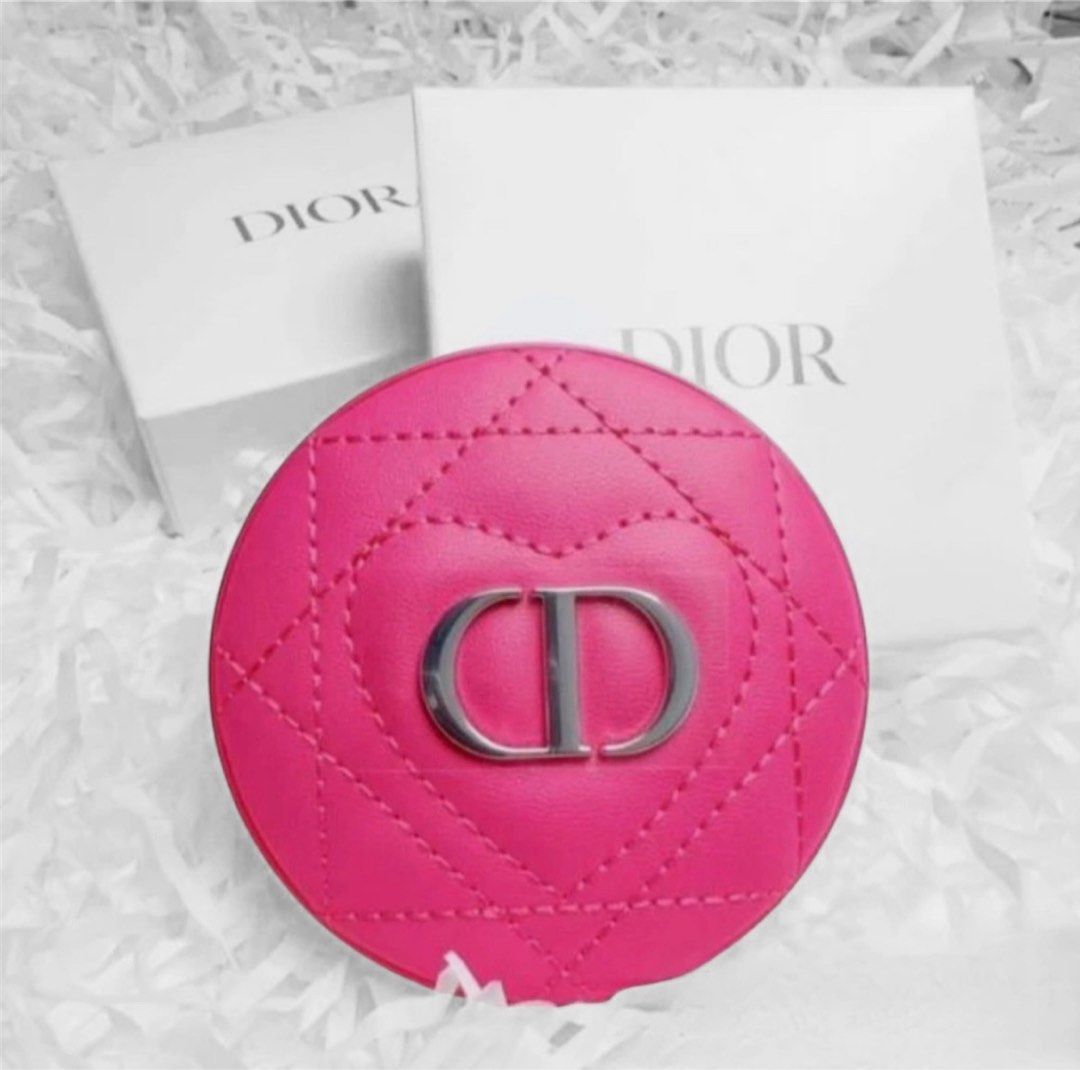 Dior Compact Mirror Novelty GWP (Category: Makeup) located in Angeles City. Submitted by closetsource (Listing ID 1388181052, Image 2). Description: Original GWP No flaws Actual pics via dm Mop:strictly gcash.