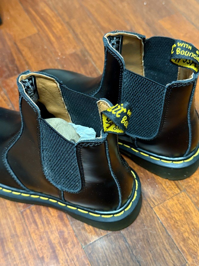 Dr. Martens Chelsea Boots (Category: Boots) located in Paranaque City. Submitted by stphraynes (Listing ID 1388215448, Image 2). Description: Dr. Martens Chelsea Boots ‘Class A’ - Super good quality 👌(identical to the original) - Size: EU 36 | 23cm (but can fit US 6) - Used once - super good condition - No box (only eco bag).