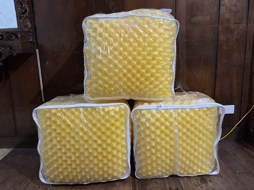 @Egg mattress @Brand new (Category: Medical Supplies & Tools) located in Manila. Submitted by oplecherly24007 (Listing ID 1388141641, Image 1). Description: Same day delivery !!.
