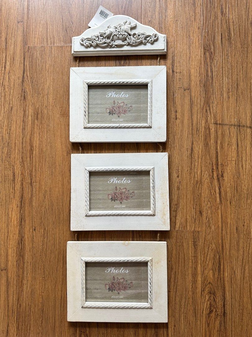 Frames shabby Chic (Category: Frames & Pictures) located in Selayang. Submitted by annamaha (Listing ID 1388234995, Image 1). Description: New never used Bought at SSF.
