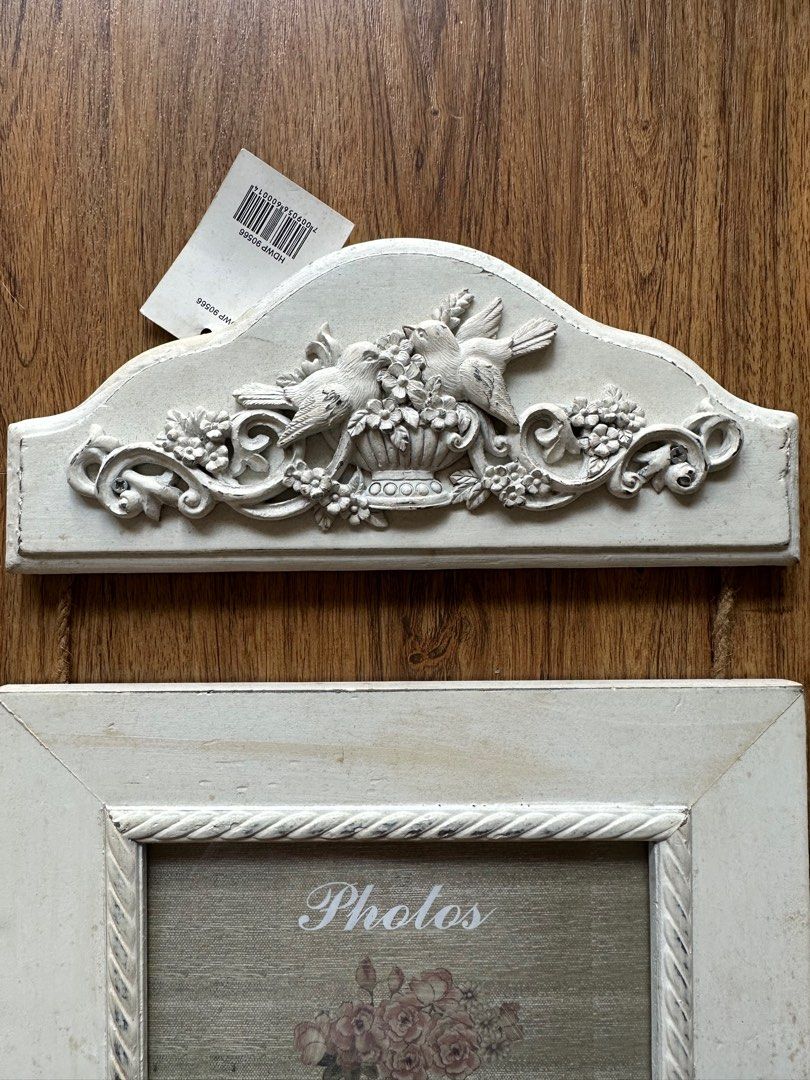 Frames shabby Chic (Category: Frames & Pictures) located in Selayang. Submitted by annamaha (Listing ID 1388234995, Image 2). Description: New never used Bought at SSF.