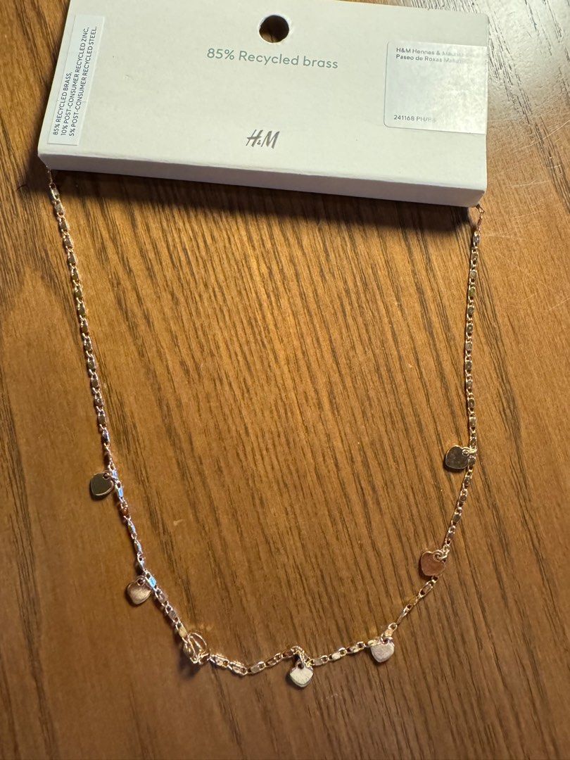 Heart charm necklace (Category: Necklaces) located in Muntinlupa City. Submitted by pearlyshelles (Listing ID 1388220516, Image 1). Description: .