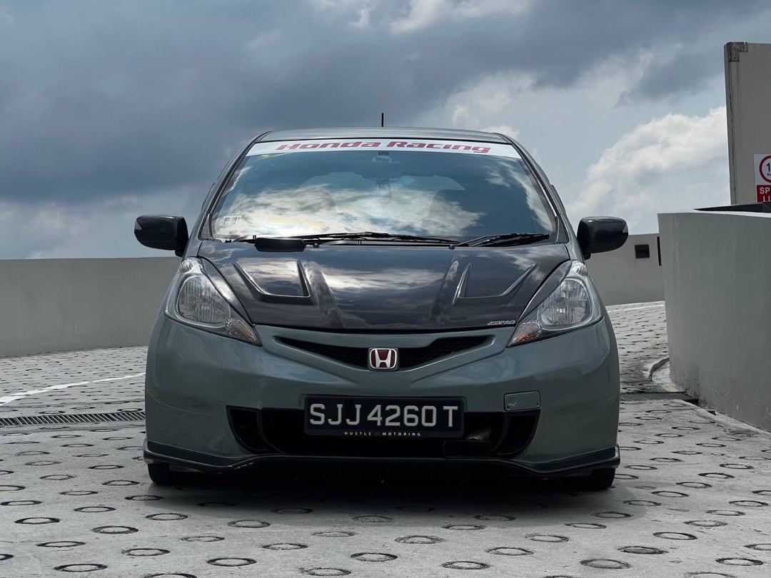 (Category: ) located in . Submitted by kla-car (Listing ID 1388241724, Image 1). Description: .