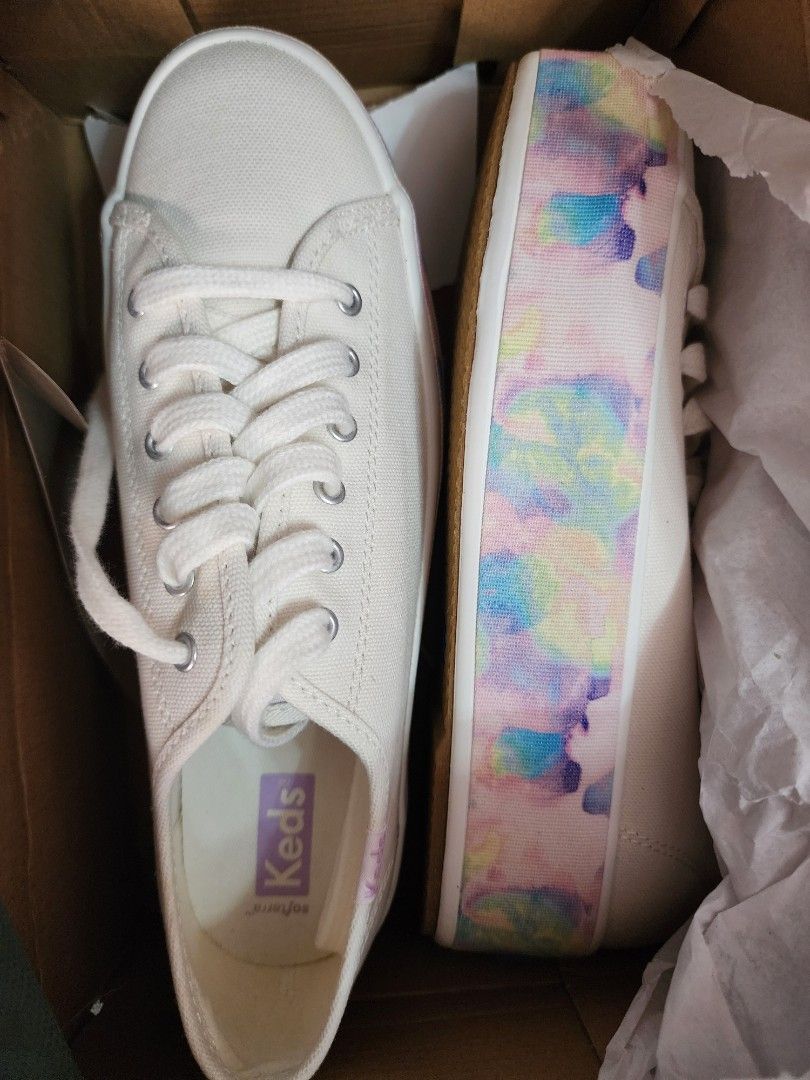 Keds Triple Up Abstract Floral (Category: Sneakers) located in Caloocan City. Submitted by manuzca (Listing ID 1388124119, Image 2). Description: not used, was supposed to use at our wedding reception Size: Women's US 6.5.