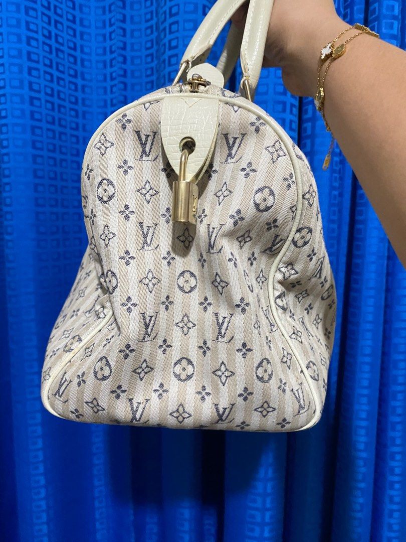 Lv speedy 30 japan source (Category: Luxury Bags & Wallets) located in Guimba. Submitted by garagesaleonline2024 (Listing ID 1388234665, Image 2). Description: Wysiwyg Authenticity still not guaranteed.