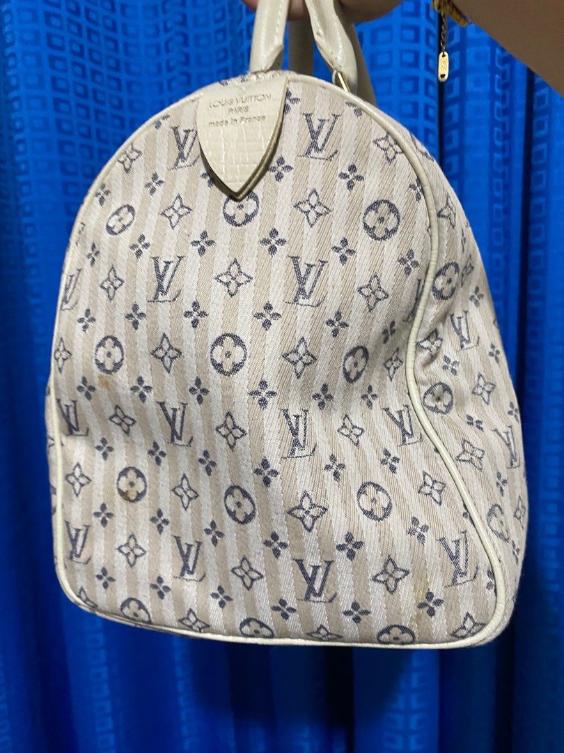 Lv speedy 30 japan source (Category: Luxury Bags & Wallets) located in Guimba. Submitted by garagesaleonline2024 (Listing ID 1388234665, Image 3). Description: Wysiwyg Authenticity still not guaranteed.