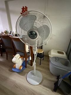 (Category: ) located in . Submitted by yangpangpang (Listing ID 1388286158, Image 1). Description: .