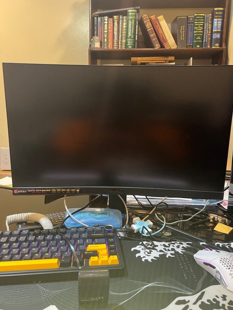 Monitor Msi G24 Optix (Category: Monitor Screens) located in Manila. Submitted by edwarddung93891 (Listing ID 1388244627, Image 1). Description: Negotiable bought for 11k no defects no box had cable rush sale.