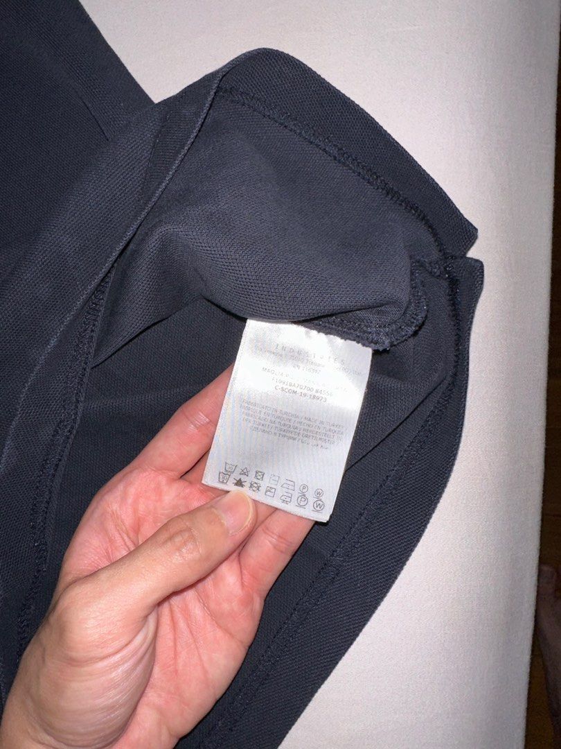 Original Moncler Polo Shirt (Category: Tshirts & Polo Shirts ) located in Pasig City. Submitted by dey2x (Listing ID 1388291155, Image 3). Description: RFS: decluttering -Meetups can be arranged -Delivery via Grab Express/Lalamove/J&T/LBC (c/o buyer) PLEASE TAKE NOTE: This is preowned. Expect signs of usage. NO RETURN POLICY. NO EXCHANGE OF ITEMS..